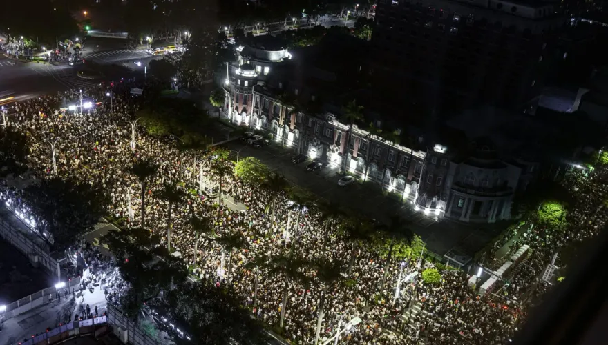 國會改革網路風向大變？ 羅智強拆穿民進黨煽動民眾謊言  網嗨翻讚：太強了