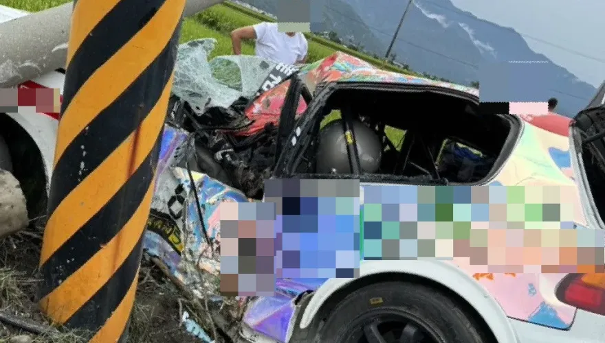 快訊/廖老大車隊昨才出事！電商董事長參加台東關山拉力賽自撞電桿　釀1死1傷