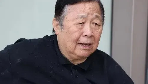 金庸76歲「老頑童」存款全助女兒還債　孩子搞失蹤...淪落獨居養老院