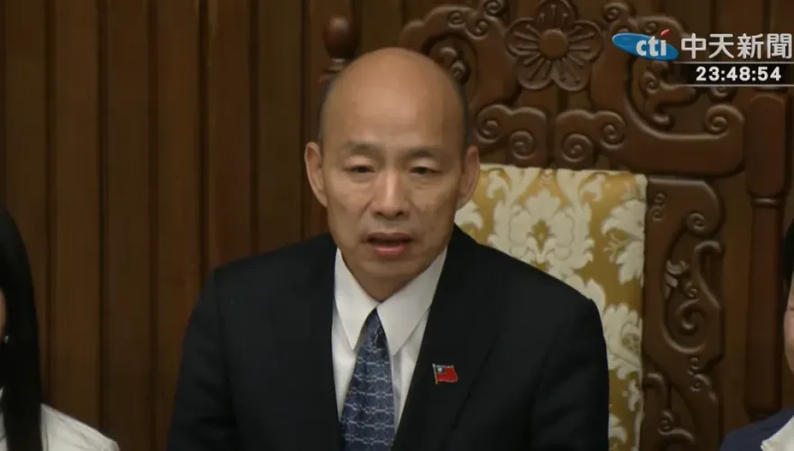 立院中興大樓電梯又出包！韓國瑜反應曝光