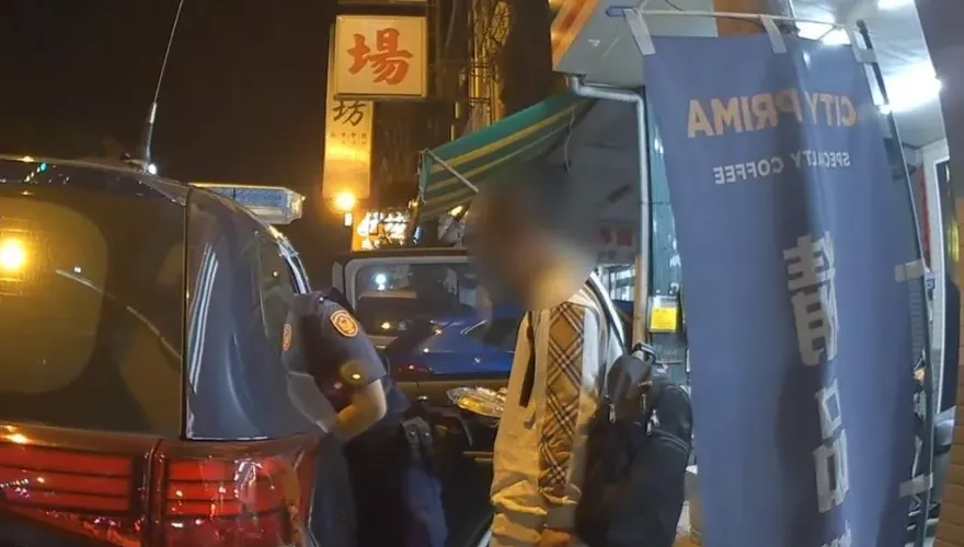 14歲少年餓到上街討食！仍謹記老師叮嚀「一定要參加國中會考」　忍餓徒步去考場