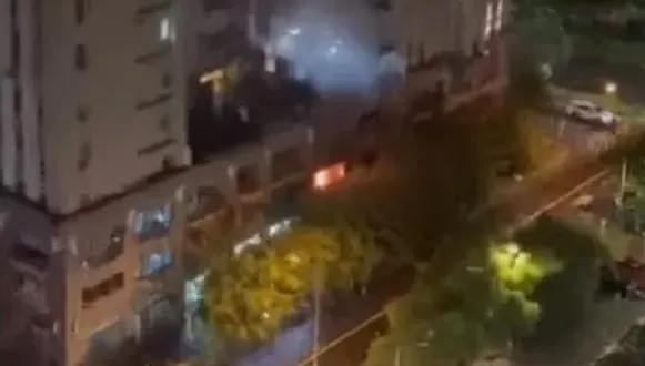 1周兩起！新竹又有高樓火警　2樓辦公室烈焰狂燒、住戶拔腿逃