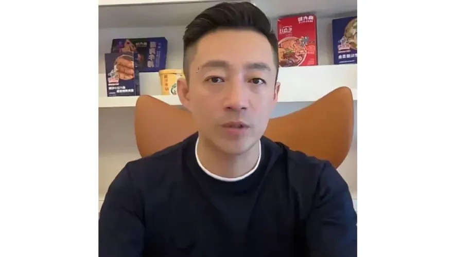 汪小菲尷尬了！兒試吃酸辣粉突喊「一股屎味」全被拍　網笑：砸場親爸