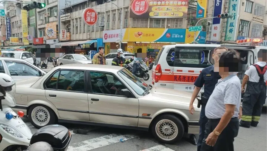 快訊/欠債引糾紛！高雄男遭撞捲車底拖行30公尺　3民眾遭毆打