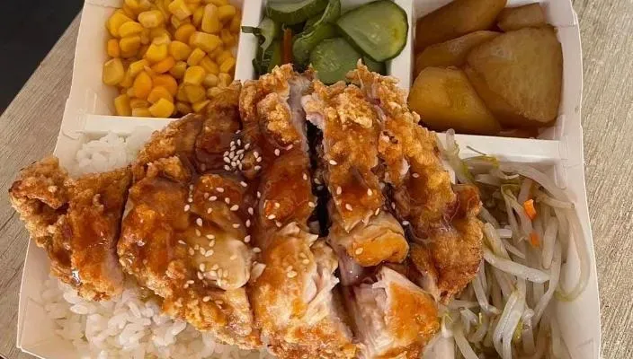 你認為呢？「4菜」炸雞排便當70元　網見「菜色」掀正反筆戰