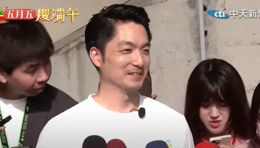 蔣萬安IG粉絲破10萬！　嗨送寵粉大禮加碼：要看晚安大小姐？