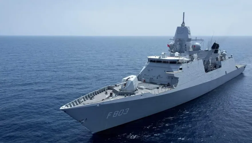 抗議通過台灣海峽 解放軍機進逼荷蘭巡防艦