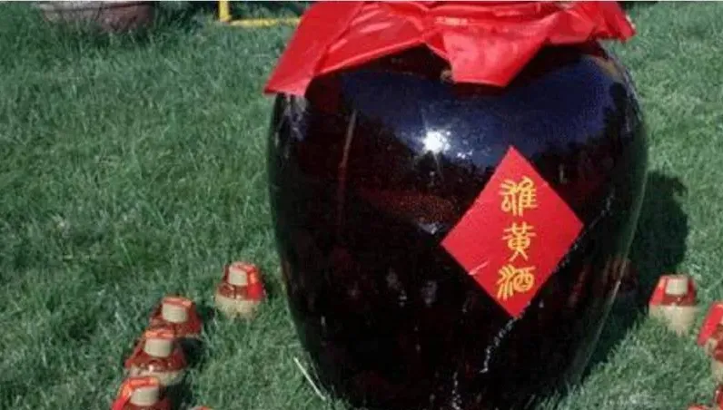 端午節喝雄黃酒？源於白蛇傳的一場誤會　衛福部示警「會中毒！」