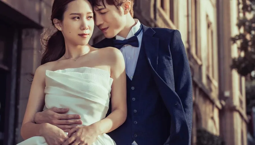 蕭閎仁結婚2年當爸了！　曬「2條線驗孕棒」宣布愛妻懷孕