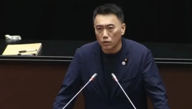 公務員須具結未領中國大陸身分證　林沛祥：畫蛇添足