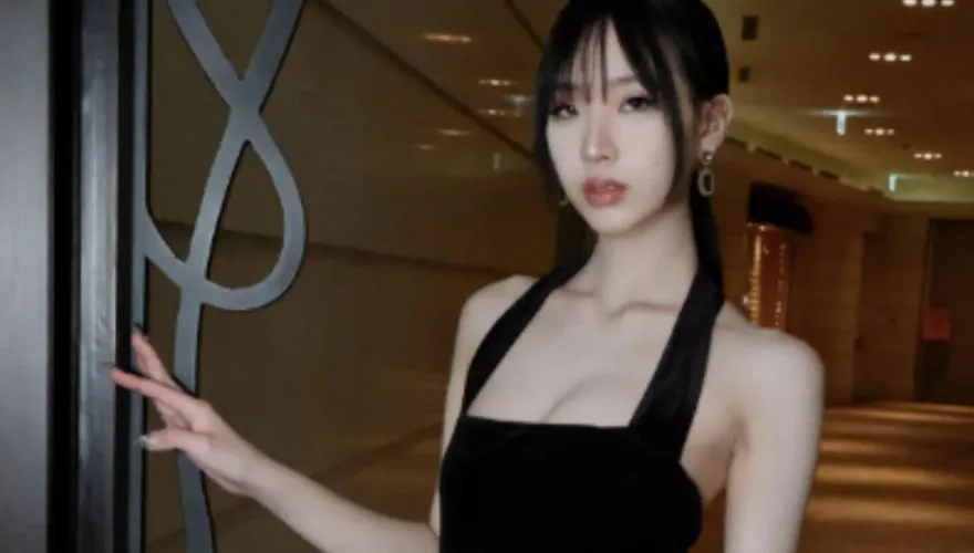 小S大女兒Elly畢業了！辣曬雪白美腿　她自誇：誰這麼會生啊？嚇死人