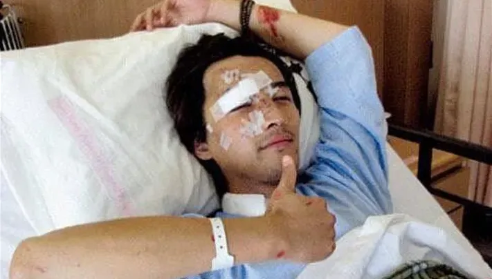胡歌17年前遇「死亡車禍」險毀容！為故友做公益　曾嘆「每當想起都很自責」