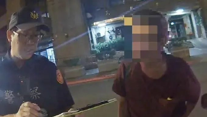影/偷別人機車酒駕！新北爽衝14公里北市被逮　還大方插著米酒瓶