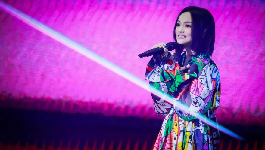 徐佳瑩、比爾賈婚變疑雲　經紀公司駁斥：一切安好