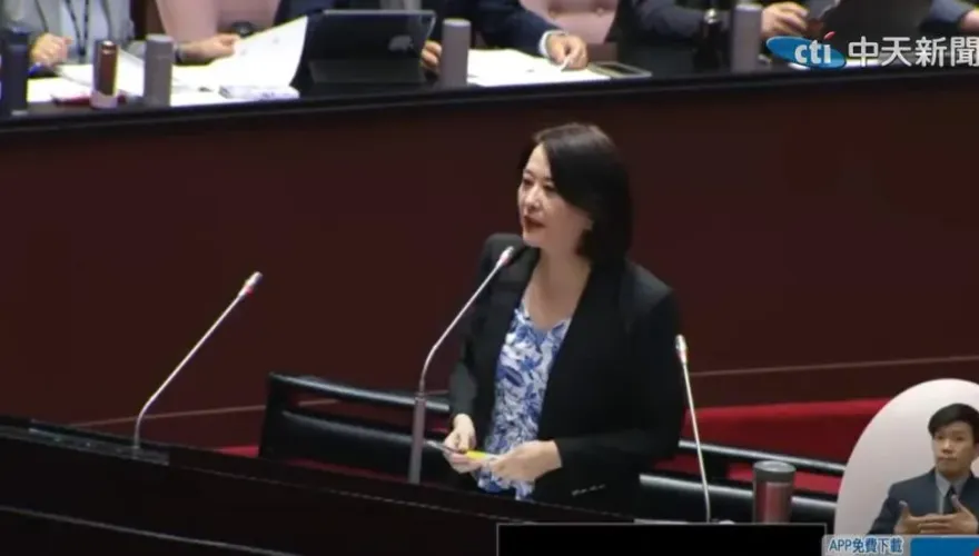 改口稱第五縱隊是「假議題」　王鴻薇大酸沈伯洋自我打臉：最速髮夾彎