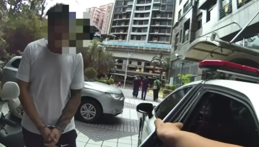 快訊/北市內湖1男子遭友人砍！身上多處刀傷送醫　現場驚見毒品吸食器
