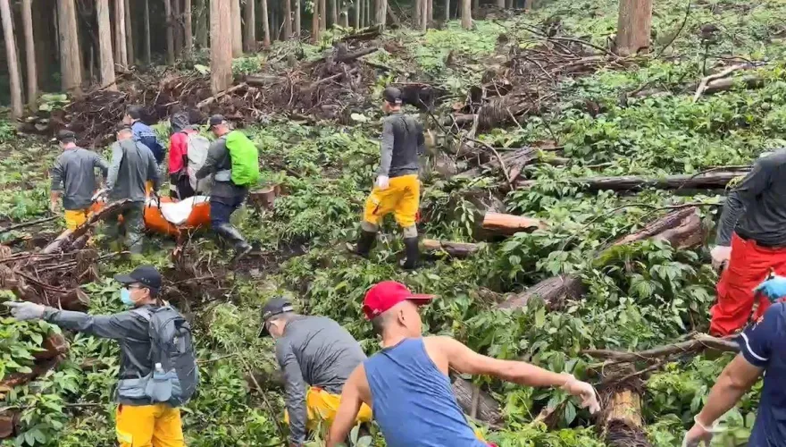 影/8旬翁溪頭健行「上廁所離奇失蹤」！老婆急報警　邊坡尋獲已死亡