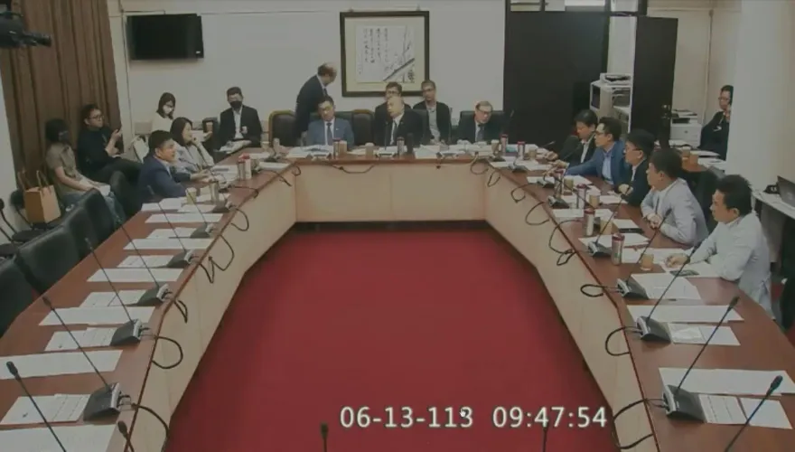 影/莊瑞雄槓上韓國瑜！柯建銘忍未條偷溜「幹這事」遭截圖檢舉