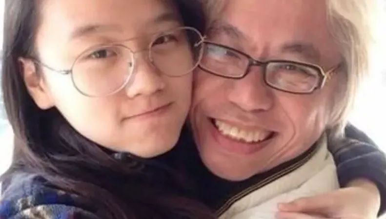 昔脫序流落街頭！「爺孫戀」林靖恩神隱半年現身了　近況曝光超驚人