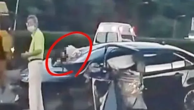 快訊/事發原因曝！國1死亡車禍「副駕女慘卡擋風玻璃」　竟是轎車追撞拖吊車