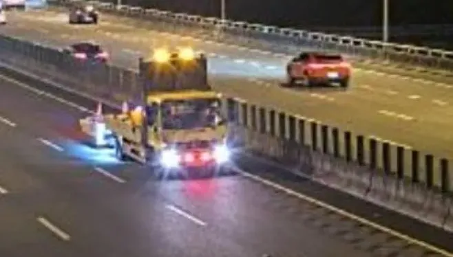 快訊/國3北上彰化段驚傳翻車！　女駕駛受困車內搶救無效身亡