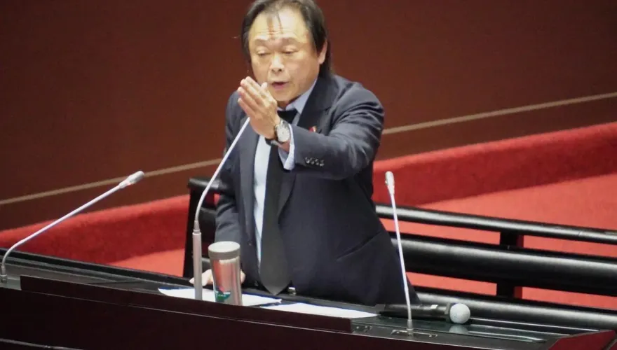 王世堅轟郭智輝「核能自走砲」　媒體人：綠營內部有人在警告賴清德