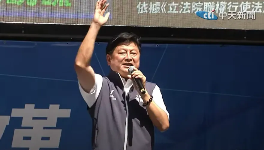 藍鷹否決覆議案！傅崐萁高喊朱立倫加油：國民黨團結一致　民進黨窮得只剩下錢
