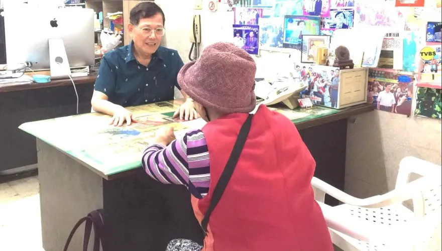 先上車不能補票！她生下女娃拖到滿月　「準婆婆」放話：下胎生男才登記