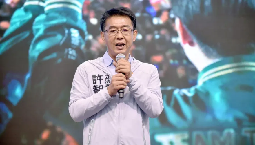 民進黨員拿納粹旗挺「藍鷹」成羅生門？ 綠委曬關鍵證據駁：恐是林北好油2.0