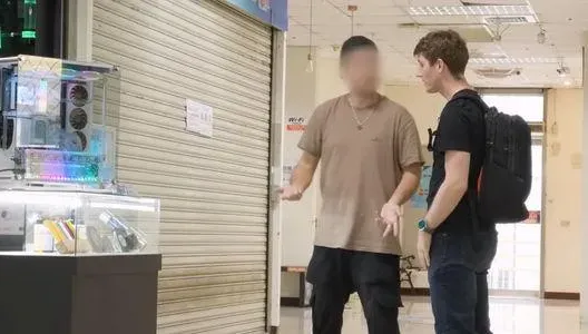 影/千萬科技YTR突襲光華商場！大讚店家這件事　加碼送福利：路上隨機送主機