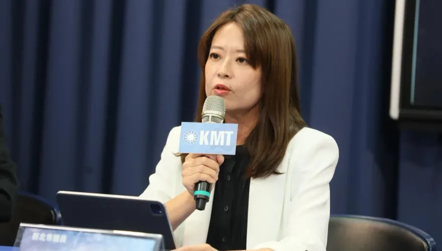 沒總預算公車不能跑？　江怡臻批陳世凱：沒有政務官的肩膀