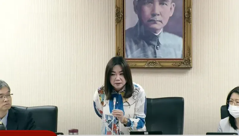 俞大㵢遭爆濫花公帑爭議延燒  外委會通過提案：外交部2週內提調查報告