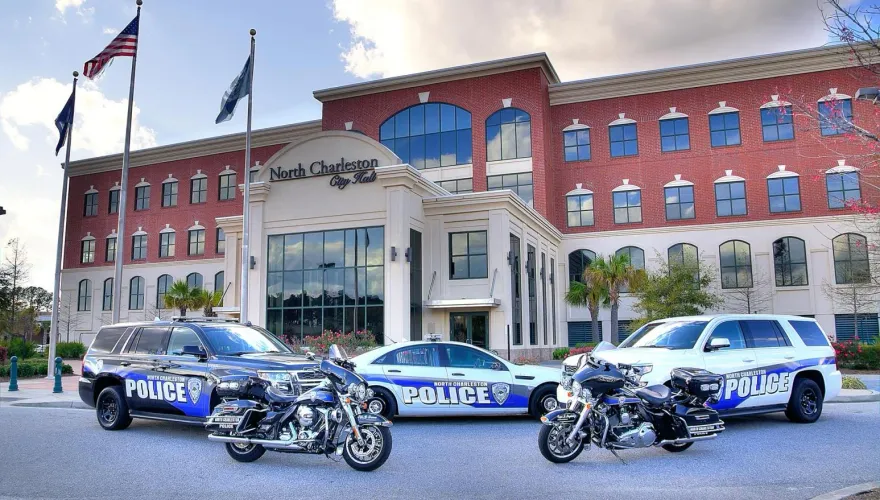 懷疑被戴綠帽！男警官公器私用「路上監視器」全天候追蹤妻子…下場慘了