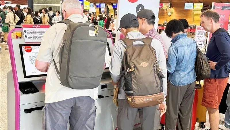 好熱！「手持式電風扇」禁止帶上飛機　桃機說明了
