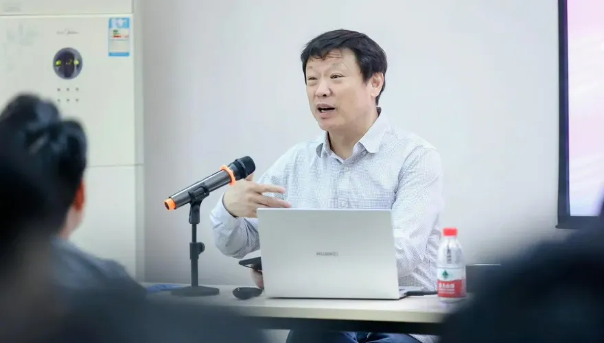 外國人接連在陸遇襲之際　胡錫進：要防止用「仇美仇日」做極端民族主義消費