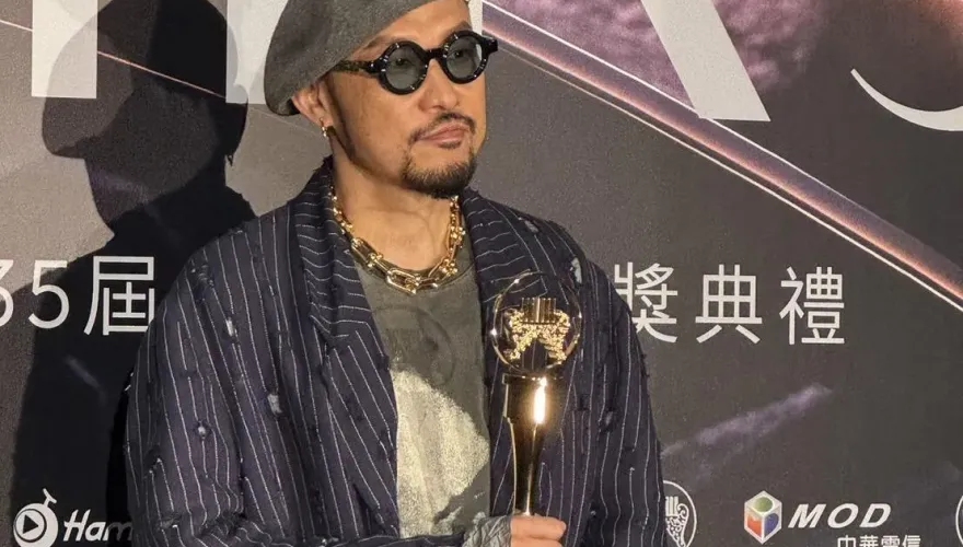 《金曲35》熱狗挺過抄襲風波！奪最佳作詞人曝遇1巧合：預感有事發生