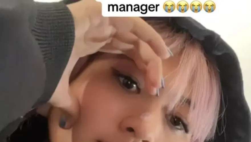 社死現場！女子裝病請假搭飛機回鄉　竟然在機場遇主管當場被抓包