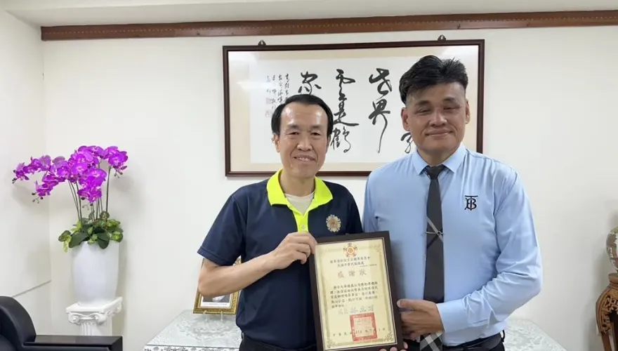 高雄101歲老榮民「女兒多次拒訪視」竟變白骨　善心殯葬達人助辦後事