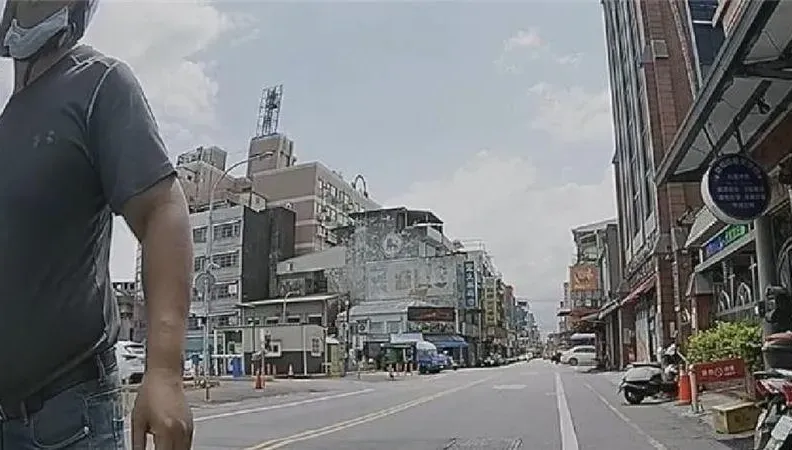 不爽遭按喇叭！宜蘭男狂追怒嗆「叭啥」　騎士嚇壞報警