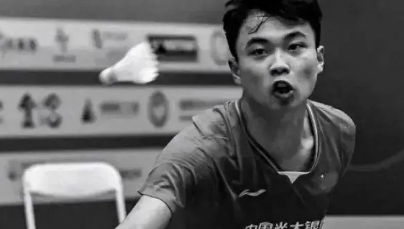 陸17歲羽球小將賽場倒地亡！他1週前預言命中　「穿越者」道歉了