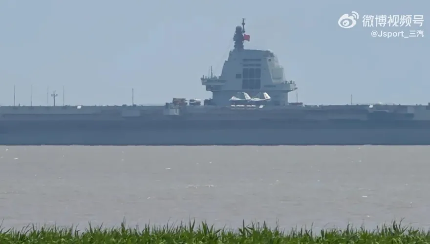 「福建艦」艦載機試彈射？陸海事局發航行警告：渤海海域進行軍事演習