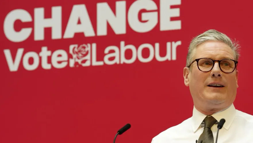 英國變天了！出口民調：執政黨慘敗　工黨領袖施凱爾將是下任首相