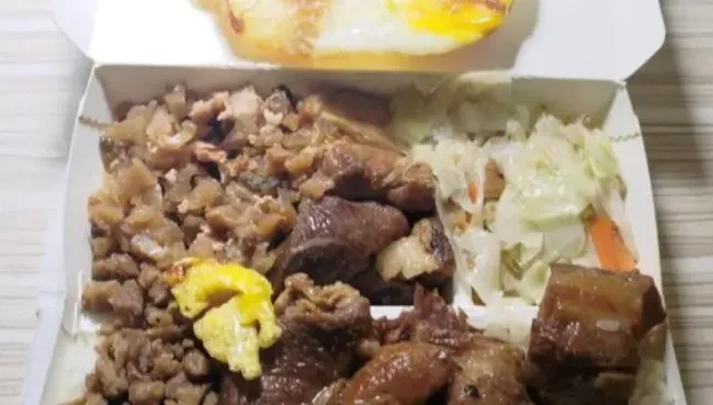 桃園220元便當菜色曝！老闆娘稱「現在肉很貴」　網全嚇傻：夭壽貴