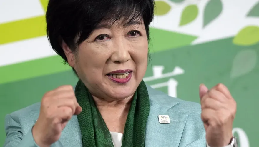 現任日本東京都知事小池百合子宣布當選　超車「台南女兒」蓮舫進入第3任期