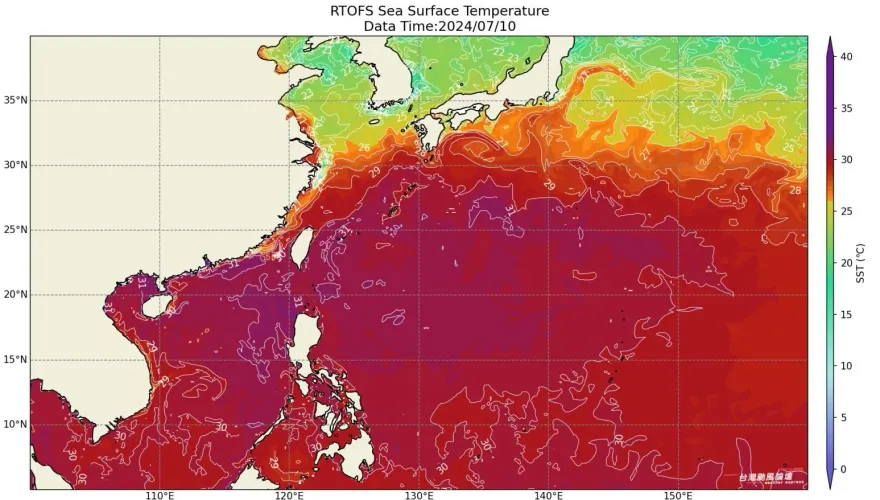 海溫「紅到發紫」飆破30度　氣象專家示警：簡直是颱風「大補丸」
