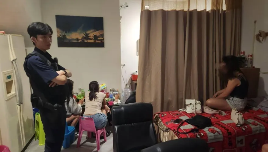 影/桃園抄2養生館！11女隔著布簾就上工　「泰台越」合奏