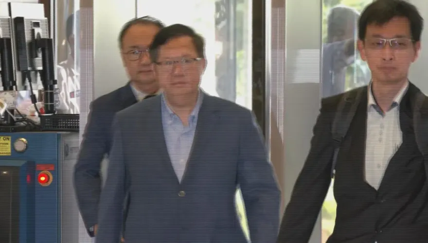 「裝500萬手提袋放在家半年才還」成抗告理由　謝寒冰稱超瞎揭律師背後盤算