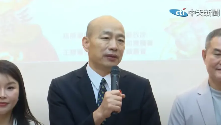 「辣個男人」好暖！韓國瑜主持院會突狂找謝衣鳳　背後「暗藏感人意義」