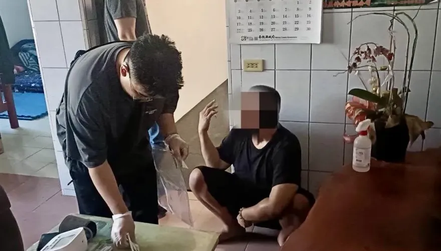 影/抓到了！板橋銀樓搶案嫌犯南下逃亡　躲南投民宅遭逮獲