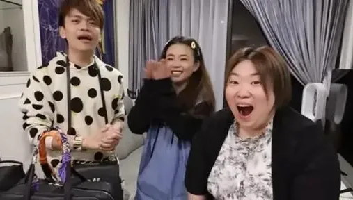 被蔡阿嘎揭詐千萬後神隱！蘿拉首現身診所　爆還有「C合約」存在